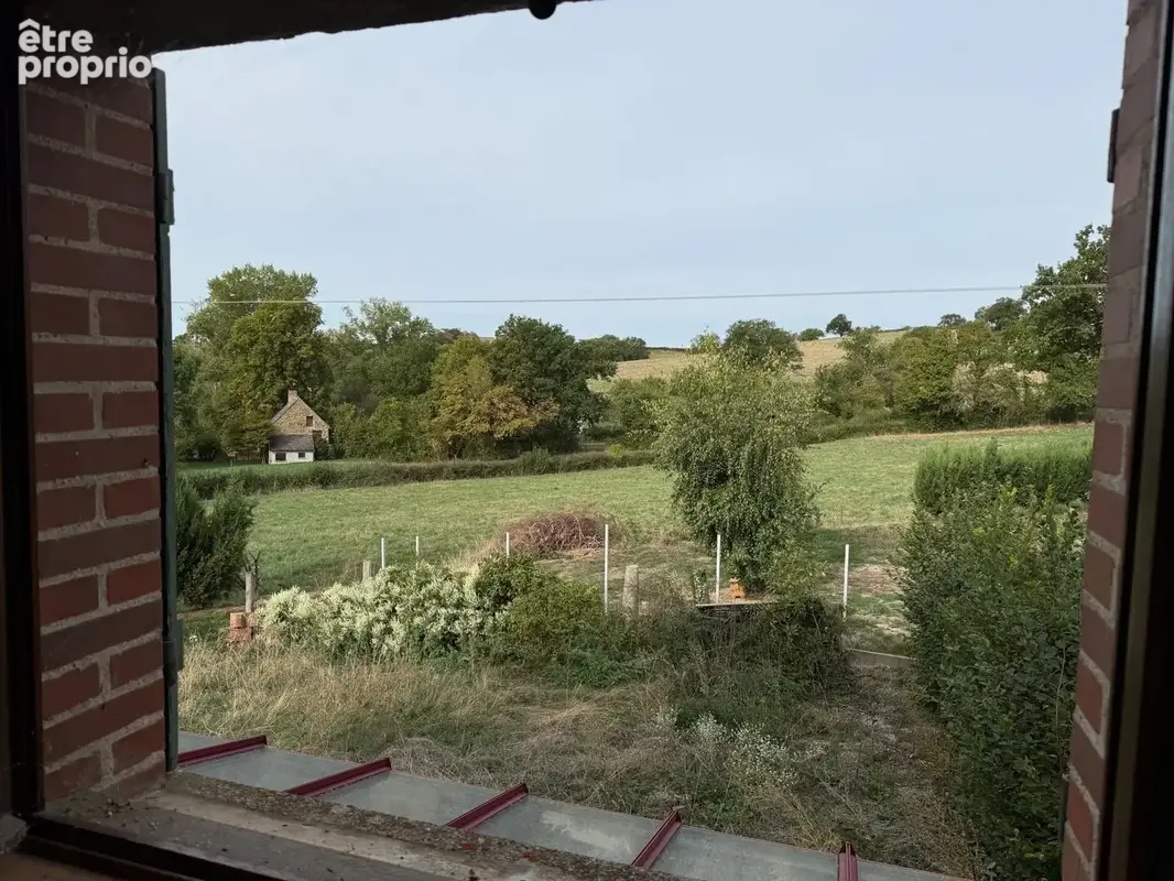 Auv 1213 : Grande maison habitable au calme, parcelle 570m2 - photo 3