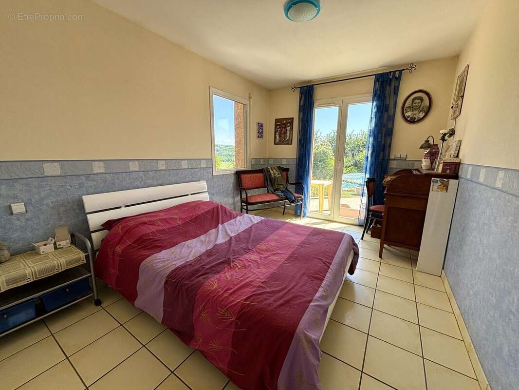 Maison 155 m² à Hauterives  - photo 6