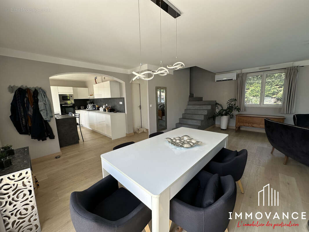 Maison à LUNEL-VIEL