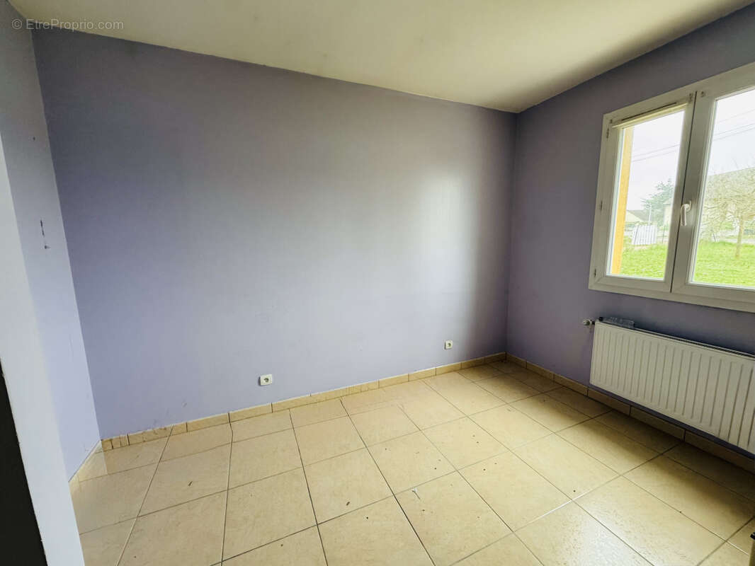 Maison à AMILLY
