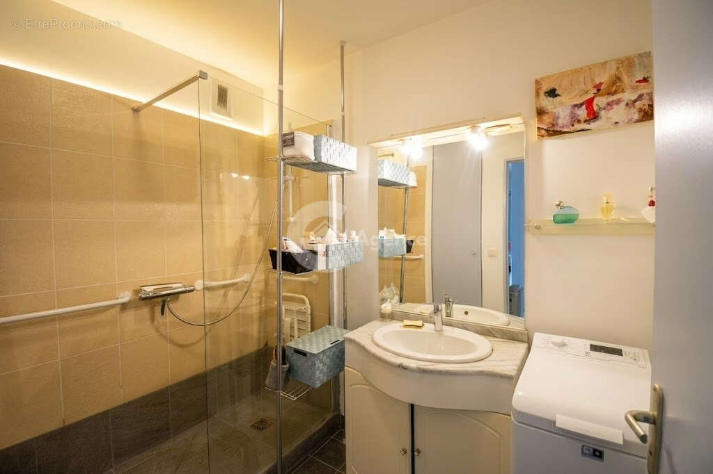 Appartement à MOUANS-SARTOUX