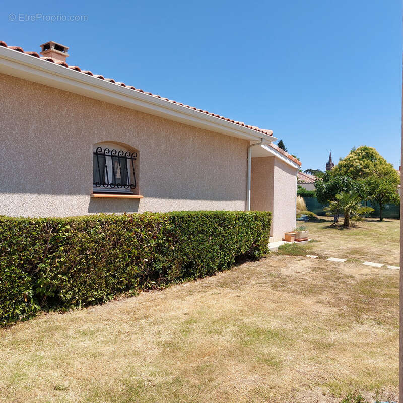 Maison à vendre 5 pièces CAMPSAS (82)avec garage attenant et double garage indépendant, piscine, terrasse couverte, puits, sur 2 - photo 32