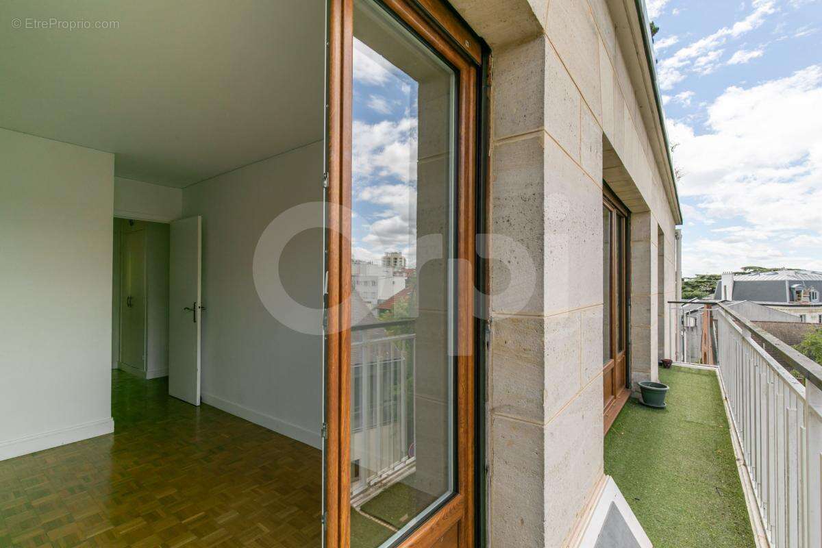 5 pièces de 111 m² – RER A Nogent-sur-Marne 5 min – Balcons – Proche Bois de Vincennes - photo 14