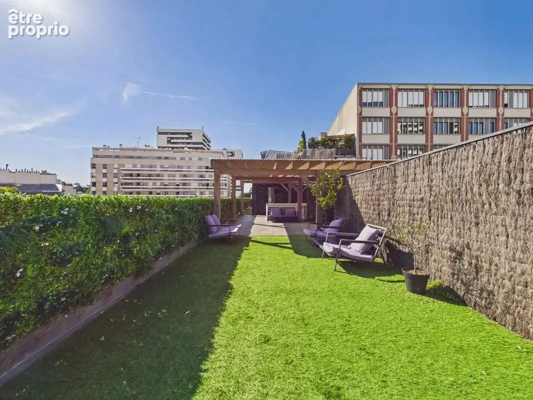 Paris xixe – la villette– superbe dernier étage avec 88m2 de terrasse - photo 2