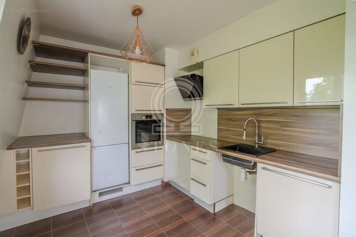 Appartement 88 m² à Le Port-Marly  - photo 2