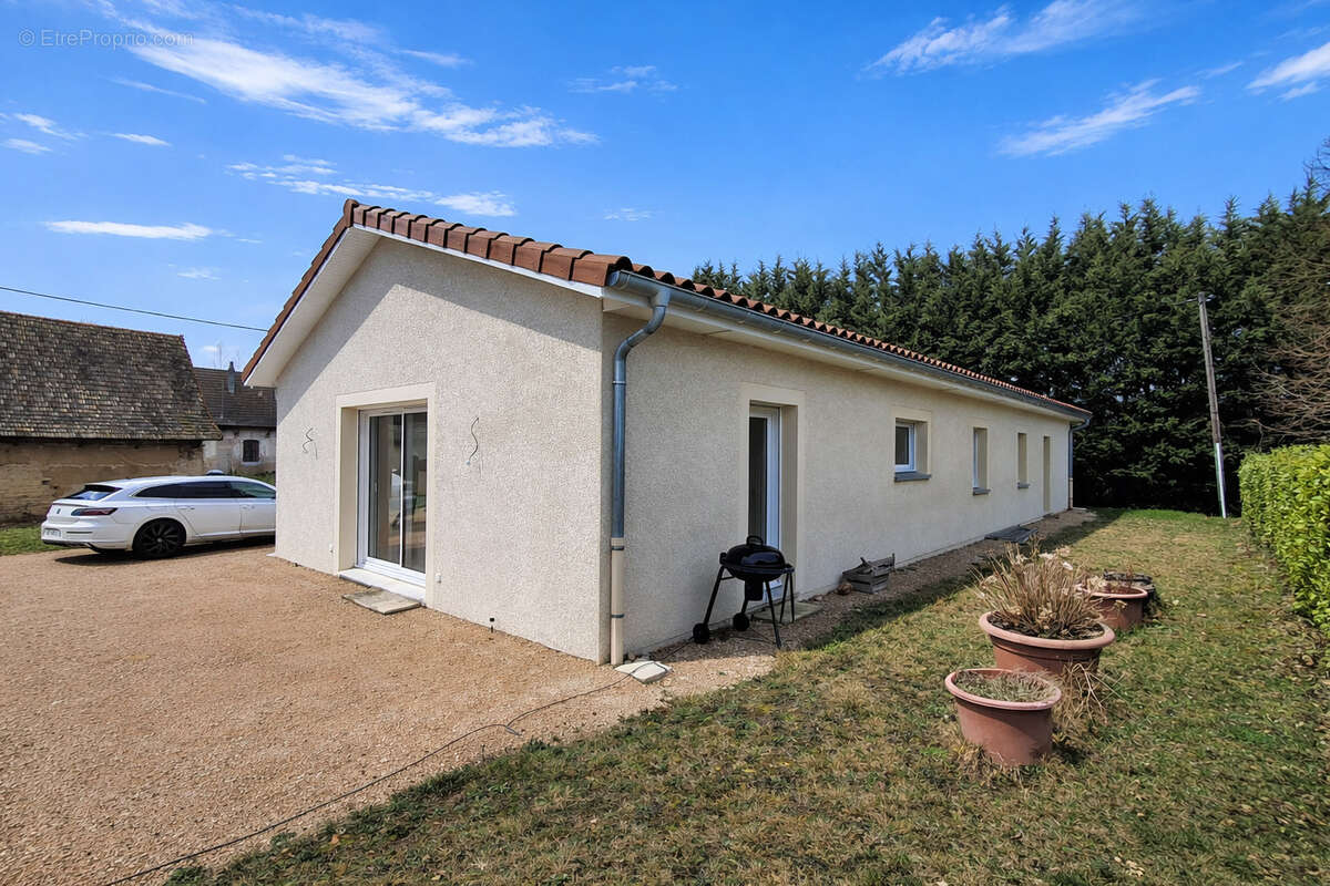 Maison à SIMANDRE