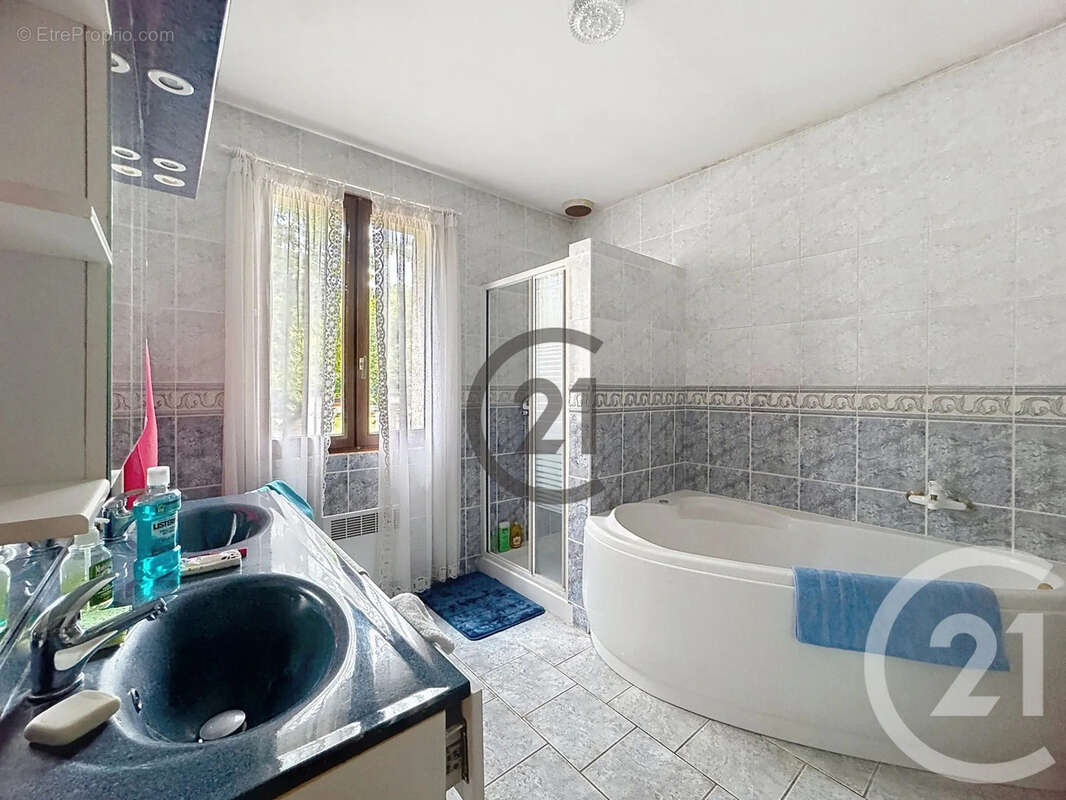 Maison 197 m² à Esmans  - photo 5
