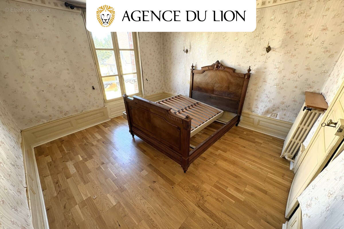 Maison à CHATEAUNEUF-EN-THYMERAIS