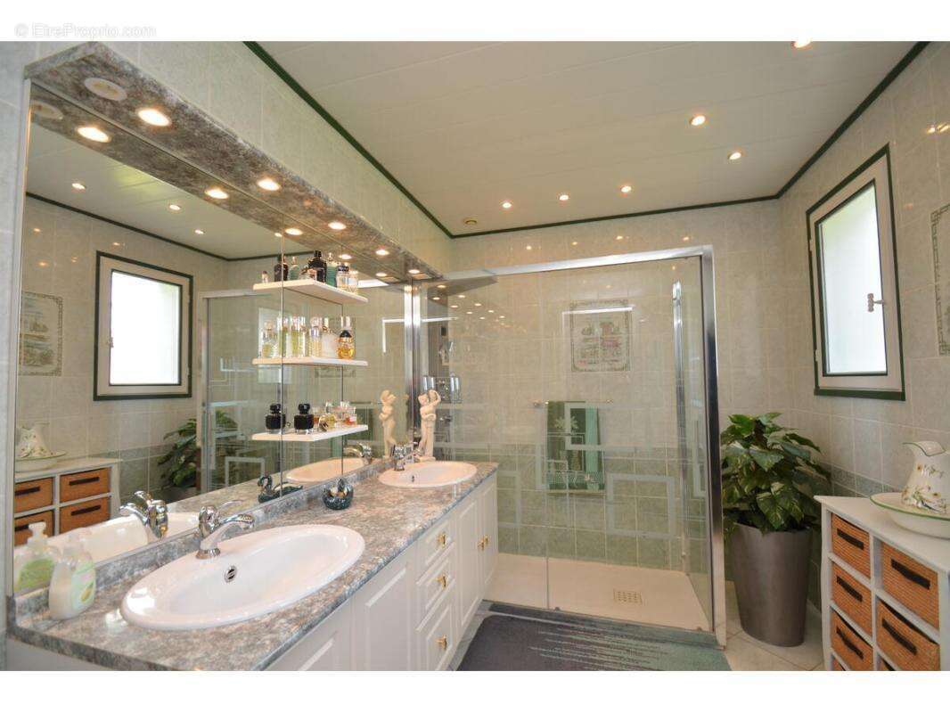 Maison à MONTPON-MENESTEROL