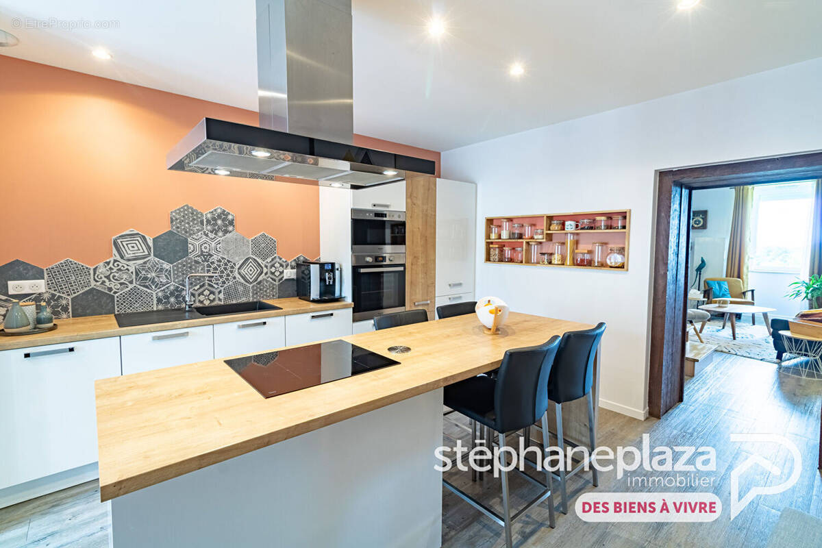 Appartement à COLIGNY