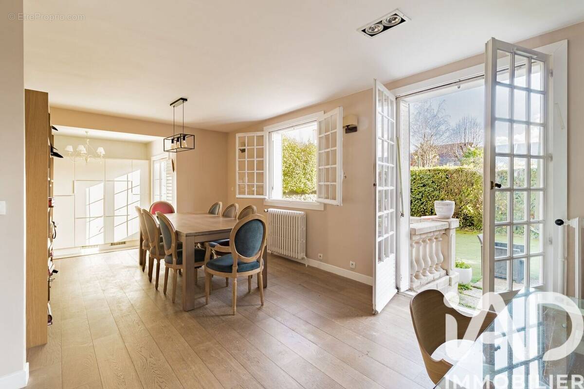 Photo 1 - Maison à SAINT-MAUR-DES-FOSSES
