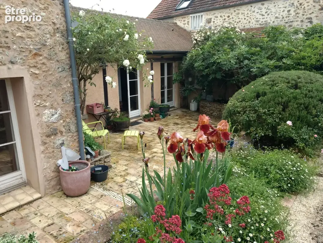 Maison à DAMPIERRE-EN-YVELINES