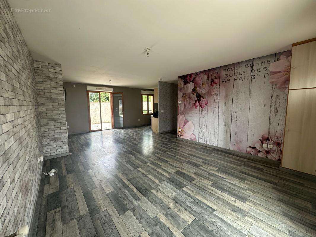 Maison à SAINT-CREPIN-IBOUVILLERS