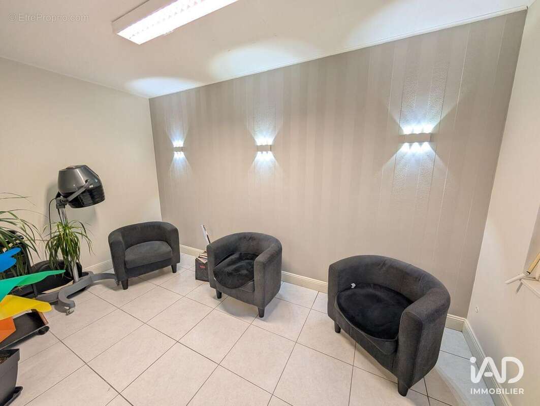 Photo 6 - Commerce à PERSAC