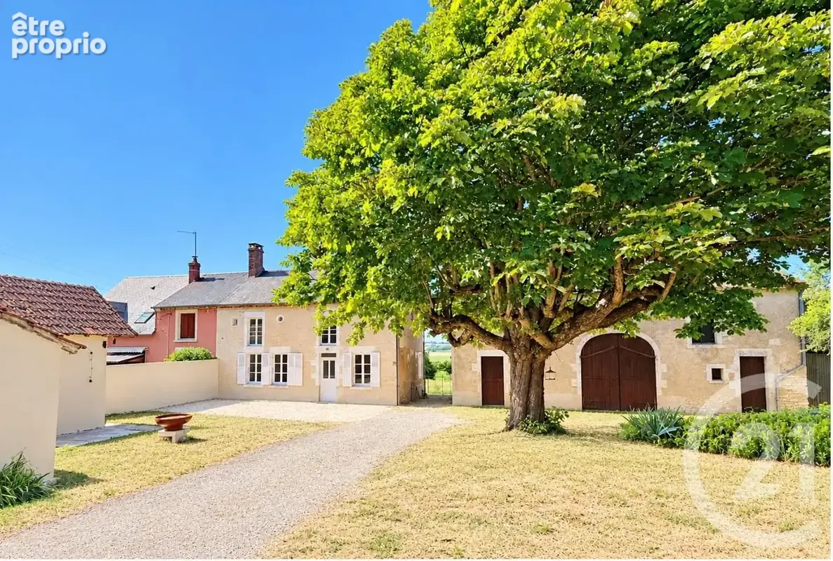 Photo Maison à Sury-En-Vaux au prix de 229 000€