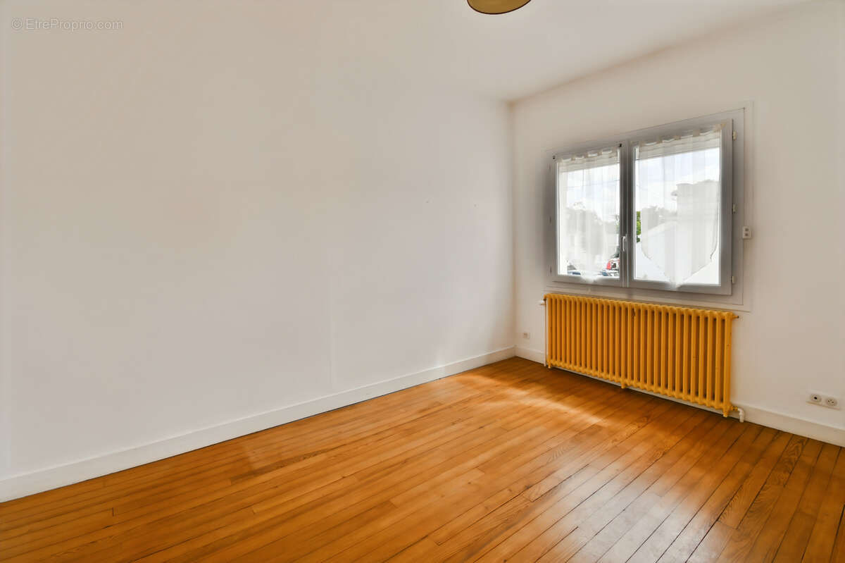 Maison à vendre 5 pièces LUSSANT (17) - photo 7