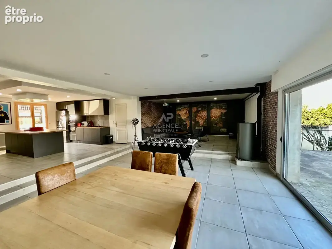 Maison Pontoise 7 pièce(s) 174.01 m2 - photo 2