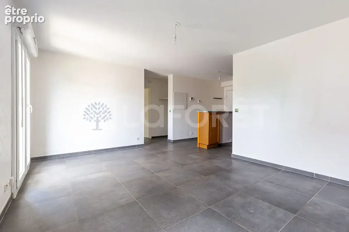 Agence immobiliere laforet - "glycine" - annecy - appartement t2 de 44,57m² - balcon - cave - garage en option - photo 3