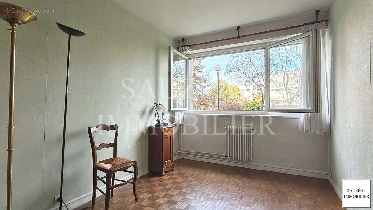 Appartement à MONTROUGE