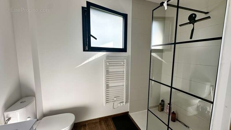 Maison à SAINT-JEAN-D'ILLAC