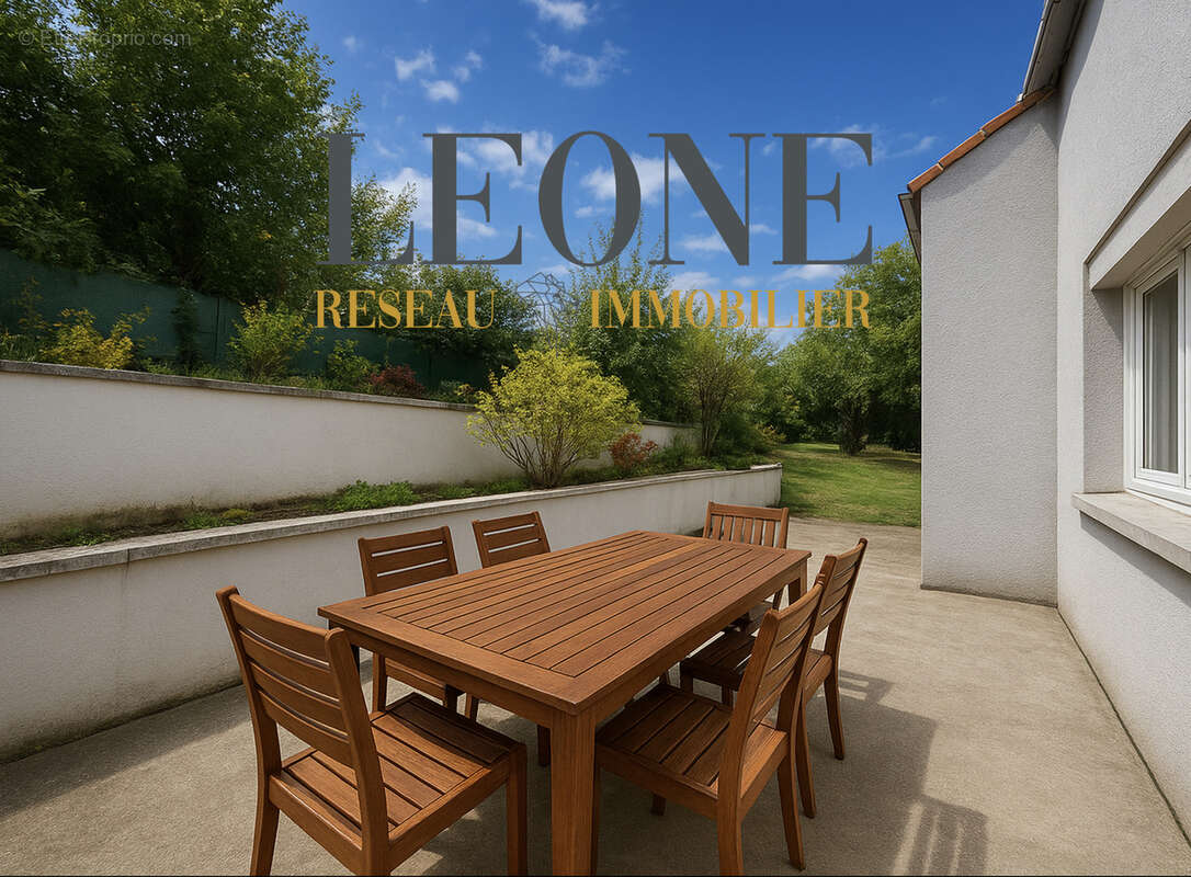 Maison à VAULX-MILIEU