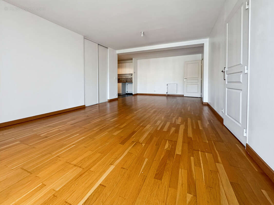 Appartement à ROSNY-SOUS-BOIS