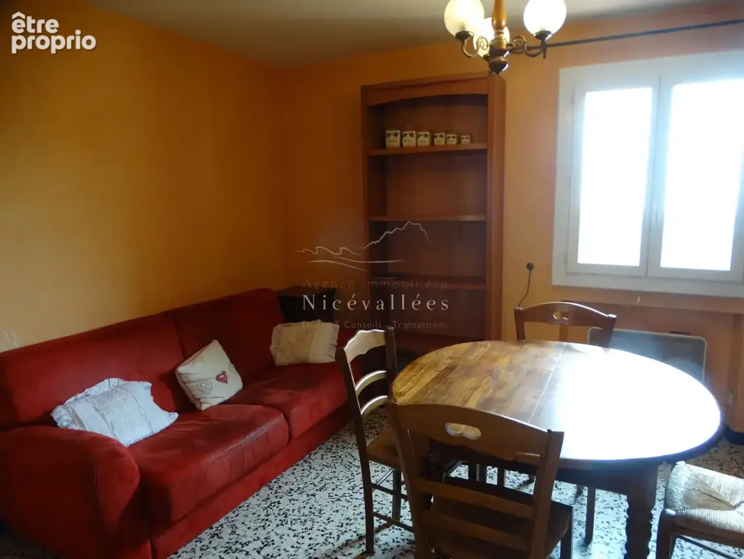 Jolie maison de village sise sur la commune de Bonson - photo 3