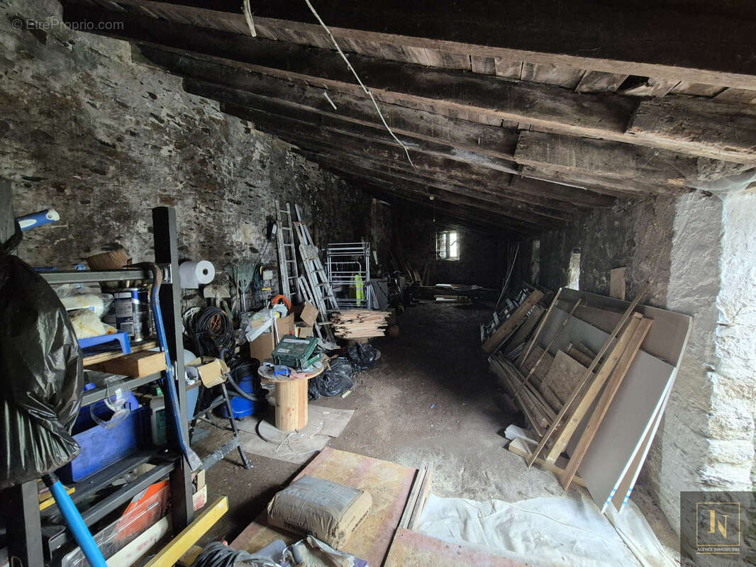 Maison à FROSSAY