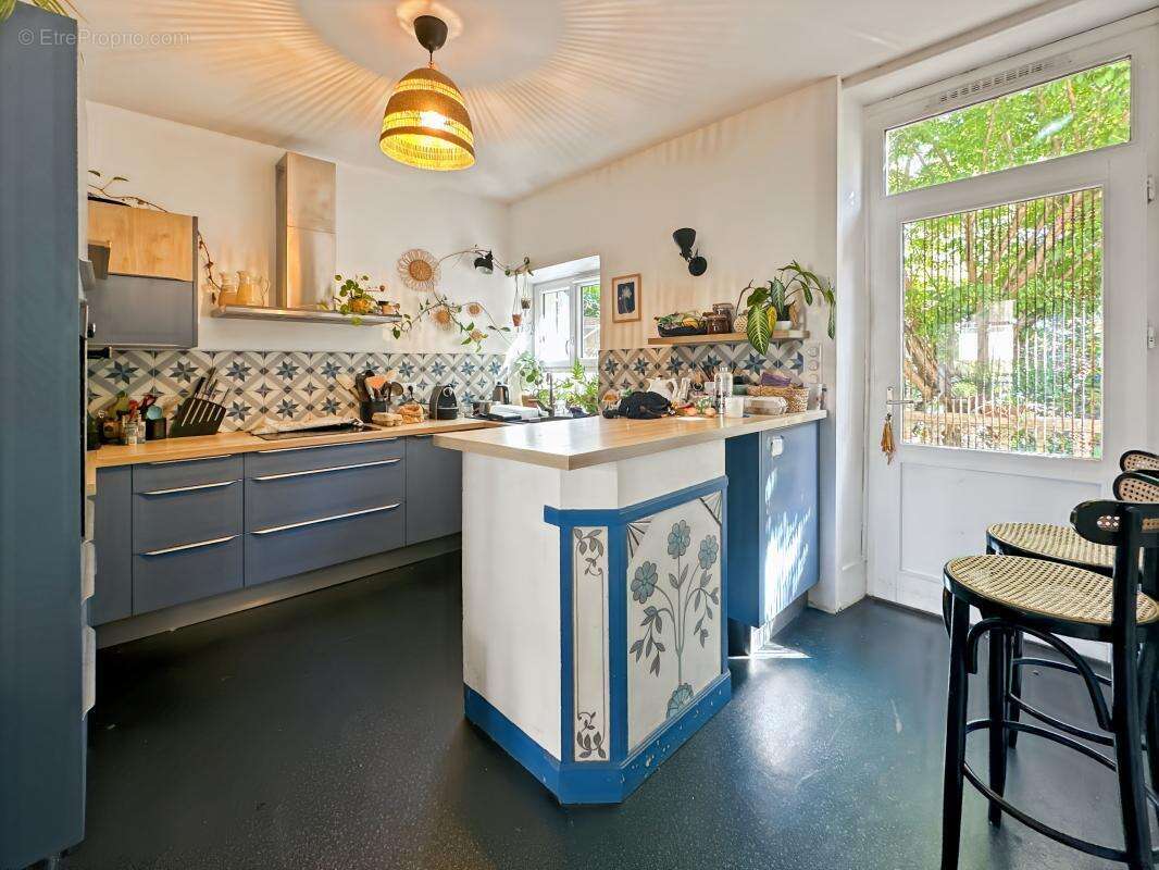 Maison à TOURNON-SUR-RHONE