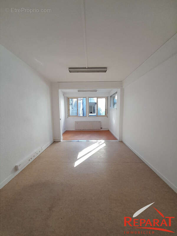 Appartement 242 m² à Tulle  - photo 4