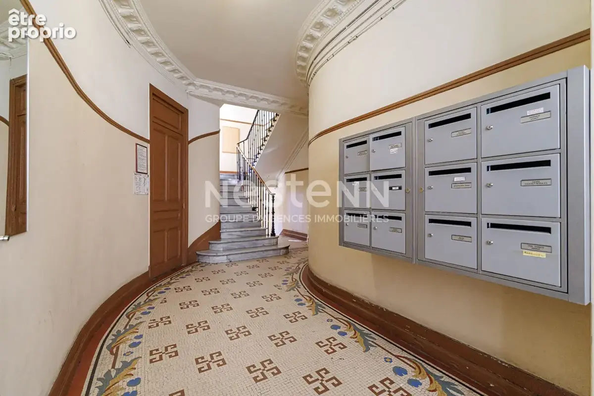 Vente urgente 4 pieces 100 m2  a 2 pas de la coulee verte - republique - photo 2