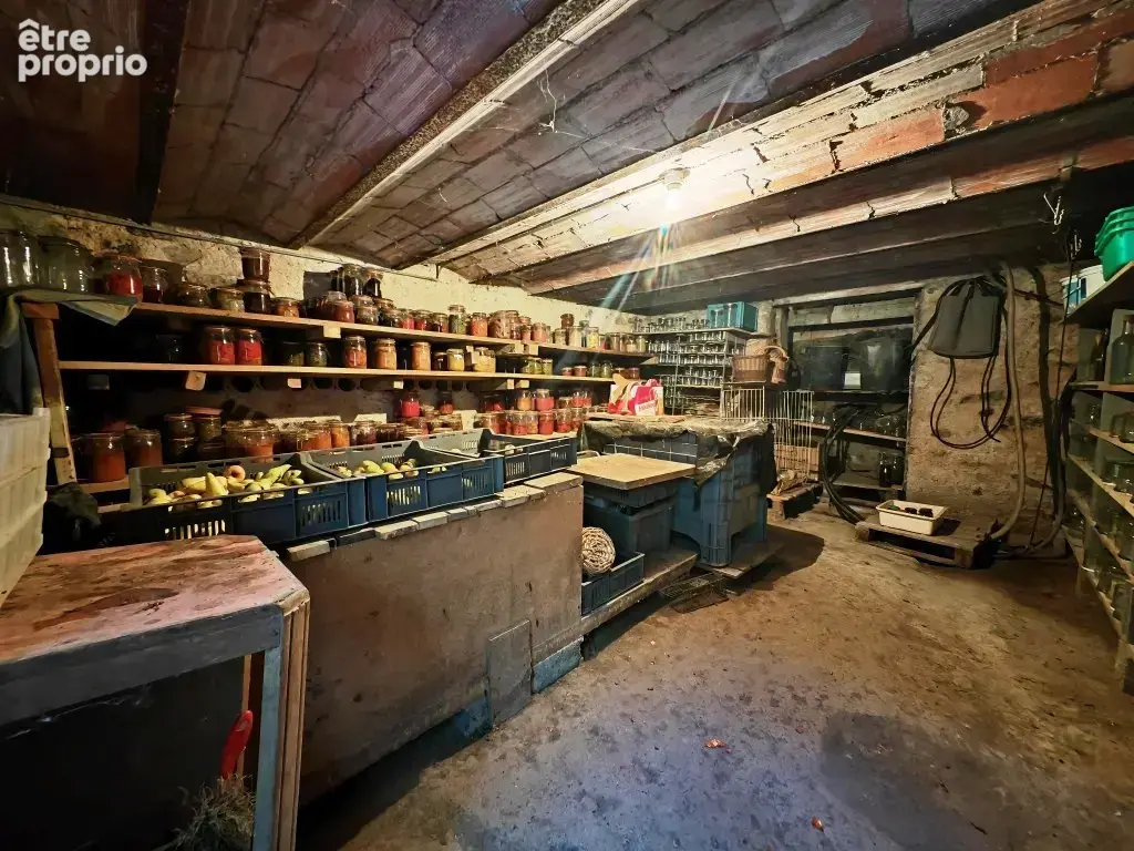 Maison avec piscine chauffée - grange - terrain - photo 13