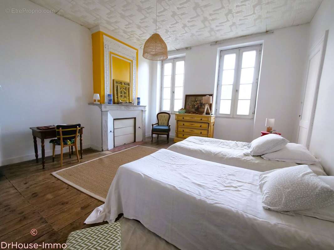 Maison à LAMARQUE