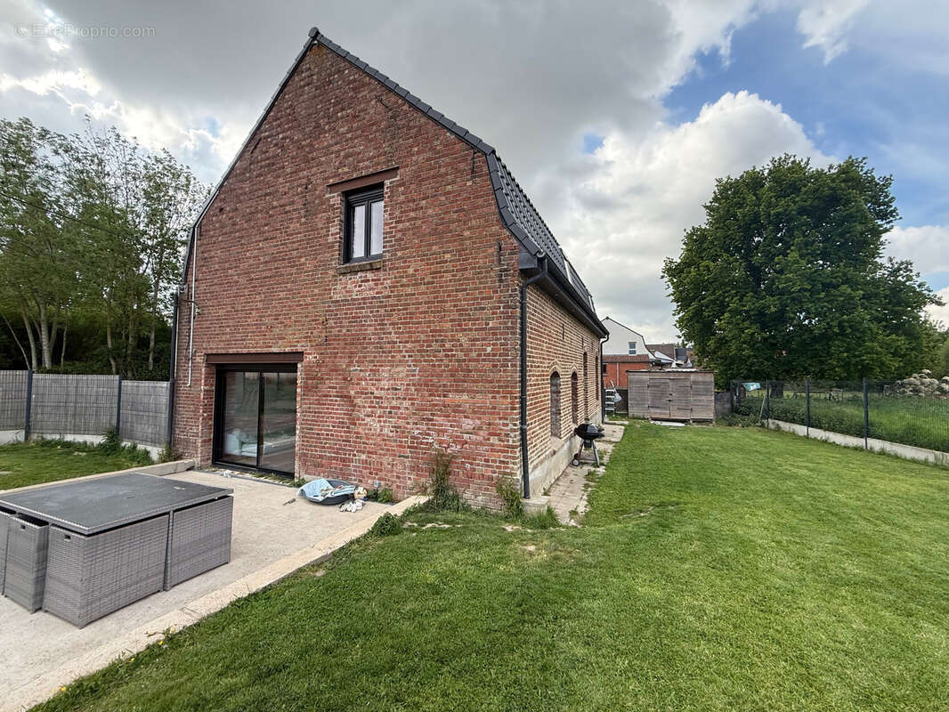 Maison à WALLON-CAPPEL