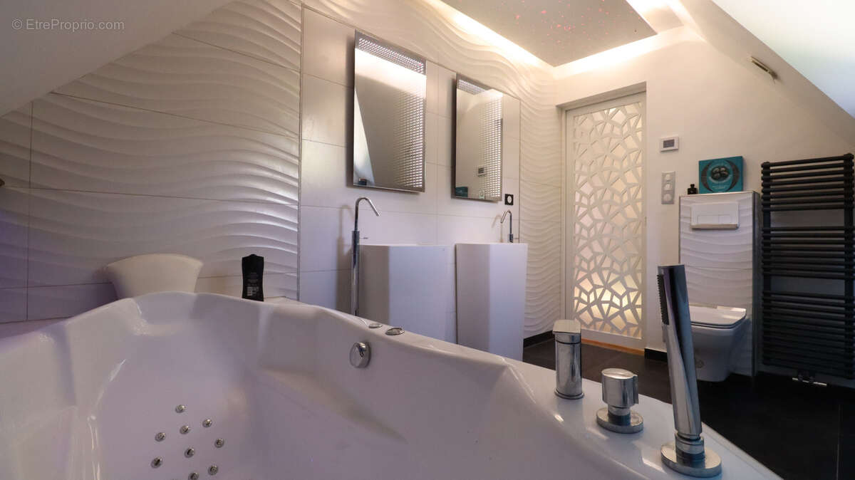 Maison à NOISY-SUR-ECOLE