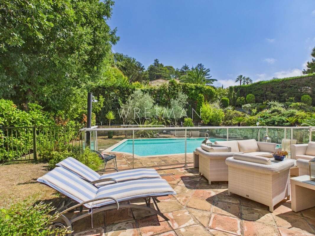 Villa familiale avec piscine dans une domaine sécurisé - Mougins - photo 6