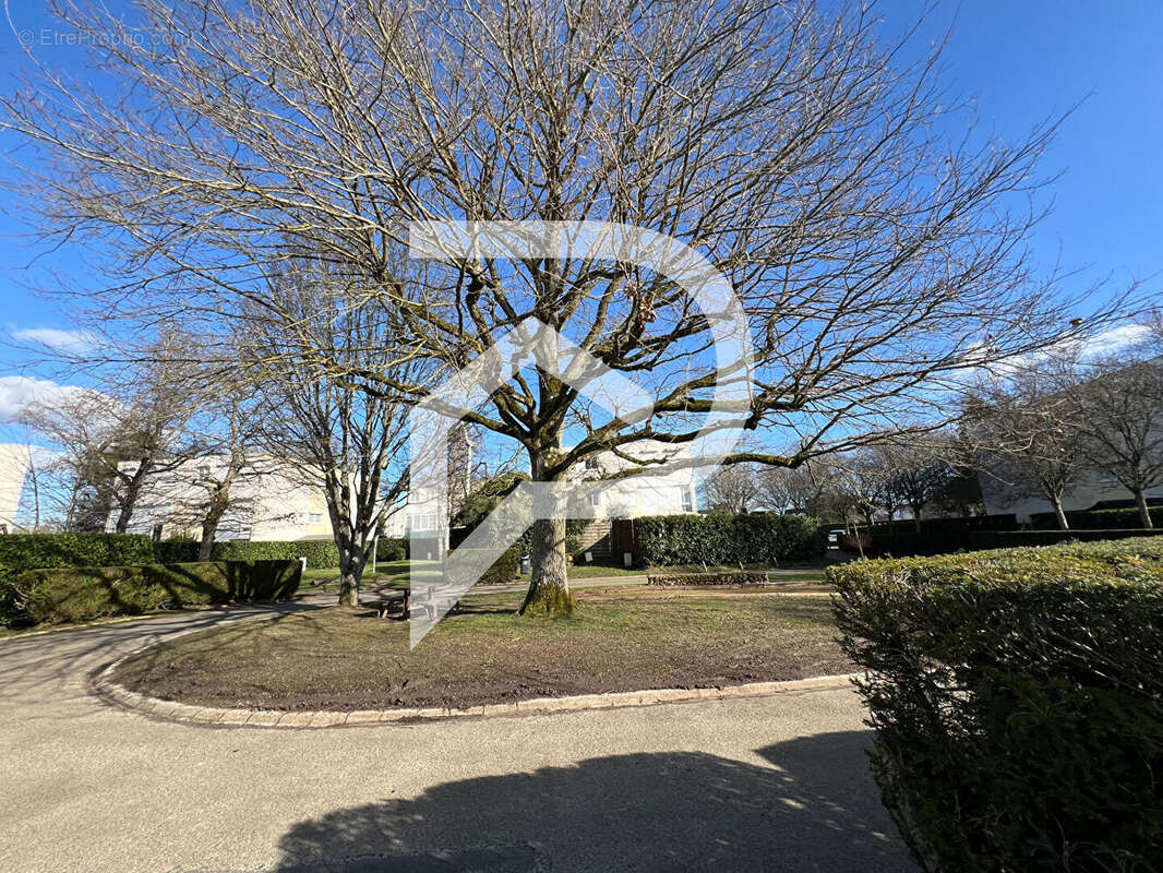 Appartement à COIGNIERES