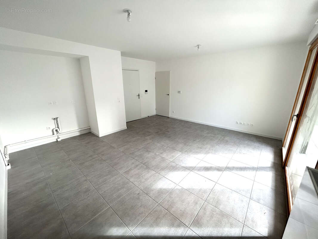 Appartement à AMBILLY