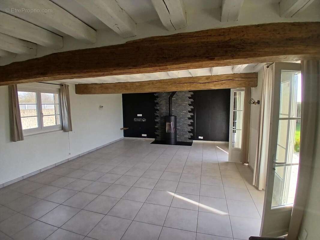 Photo 2 - Maison à AVIRON