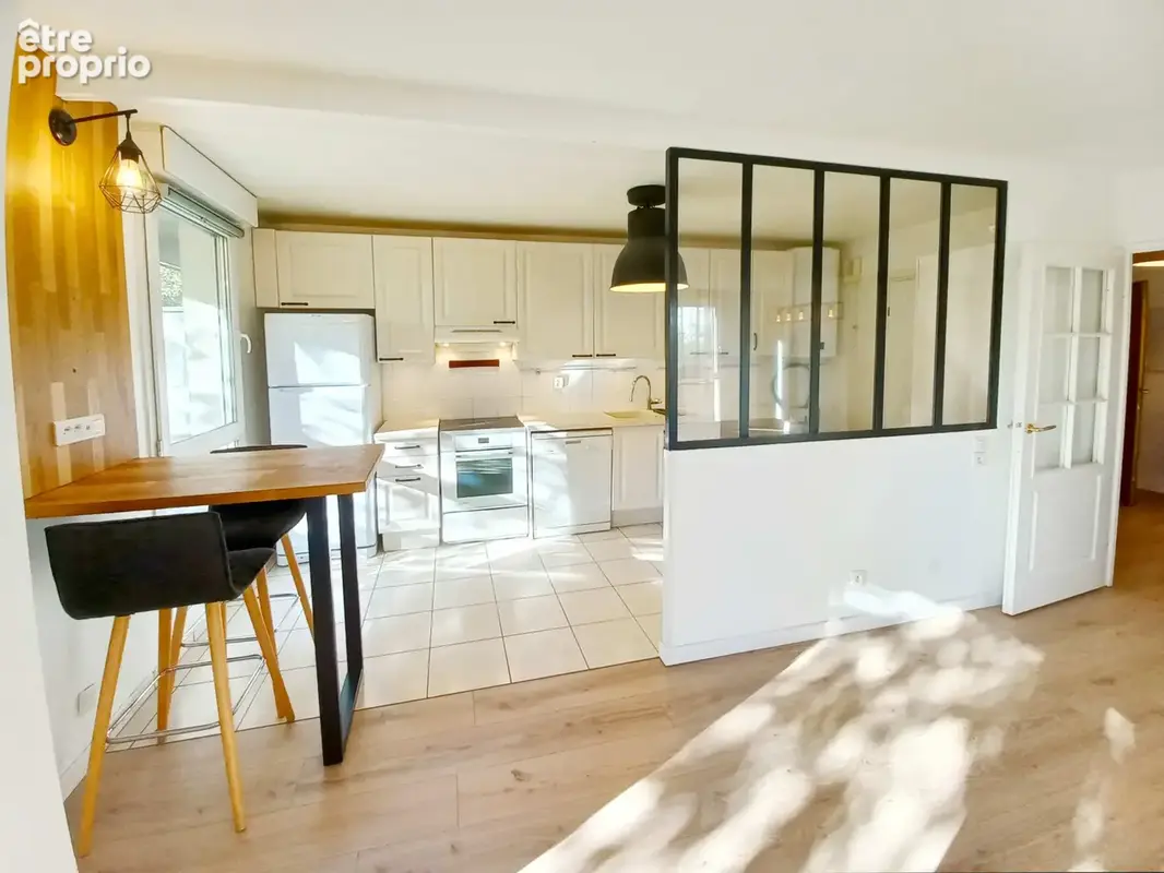 Coup de cœur assuré pour ce 4 pièces, doté d'une superbe terrasse de près de 50 m2 - photo 4