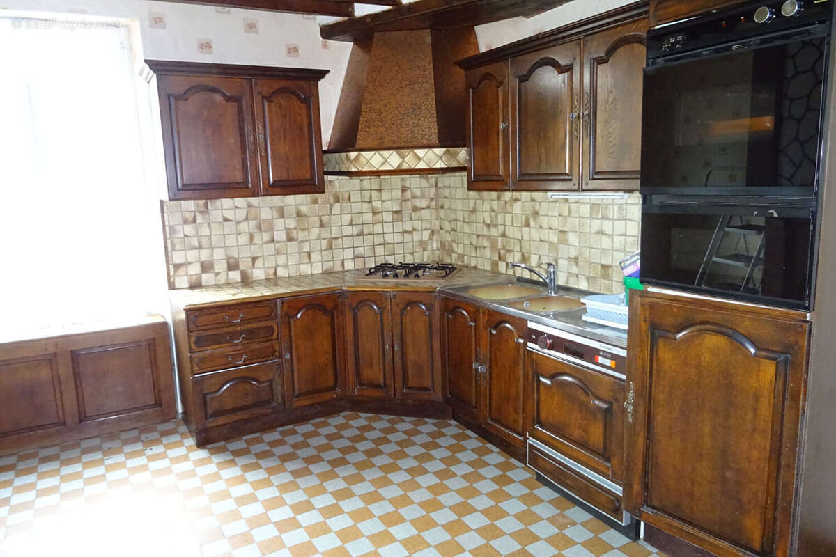 Maison à LA BAZOCHE-GOUET