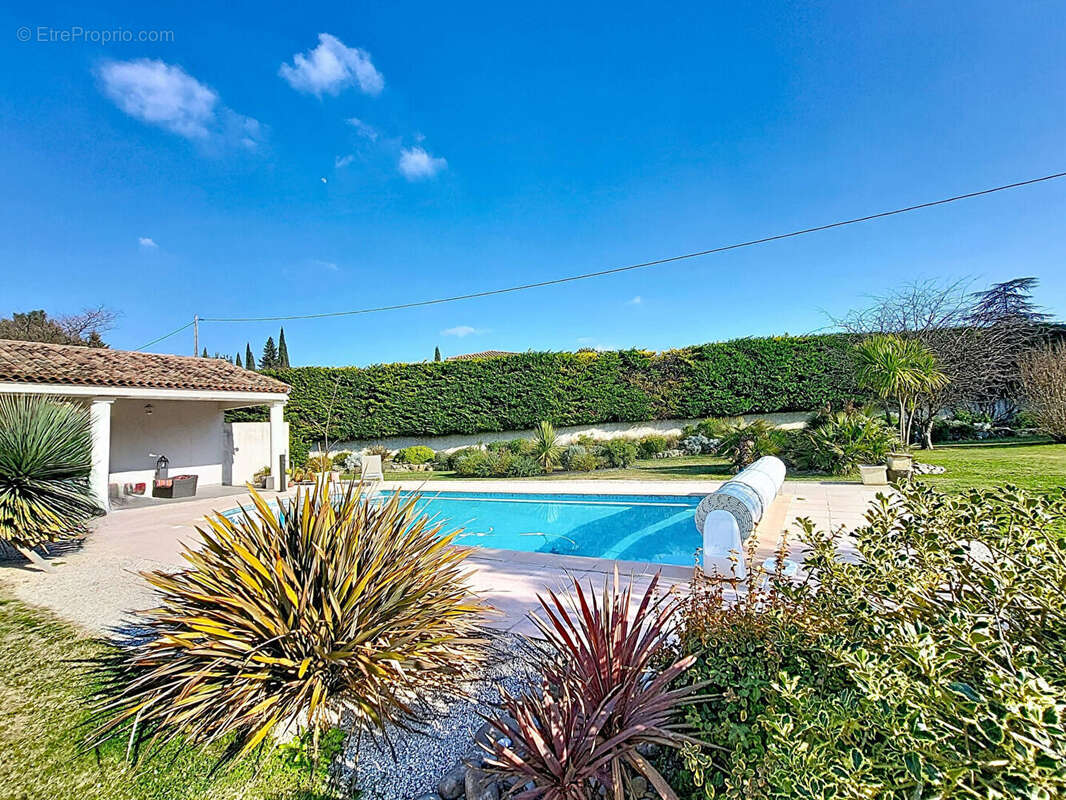 Maison à SAINT-CANNAT