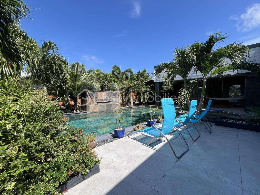 Ensemble de 2 villas t8 et t5 avec piscines de 254 m2 et 120 m2 sur un terrain de 2054 m2 - photo 20