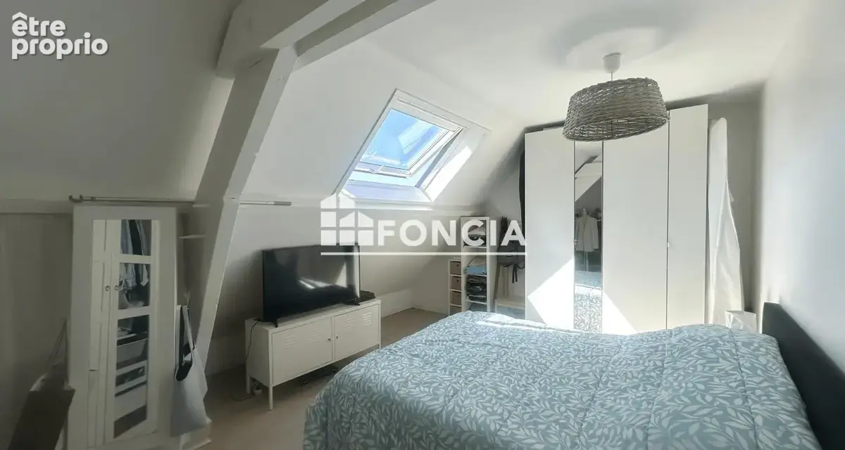 Maison familiale de 160 m2 au sol, quartier calme , proche de toutes les commodités - photo 4