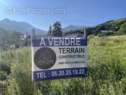 Terrain à VALEZAN