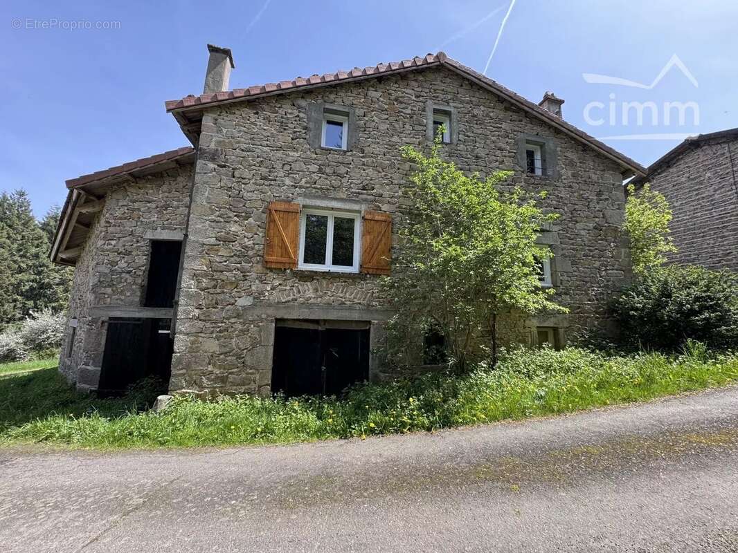 Maison à MALVIERES