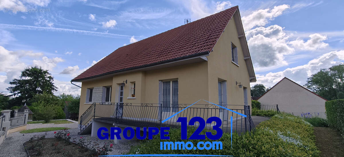 Maison à SEIGNELAY