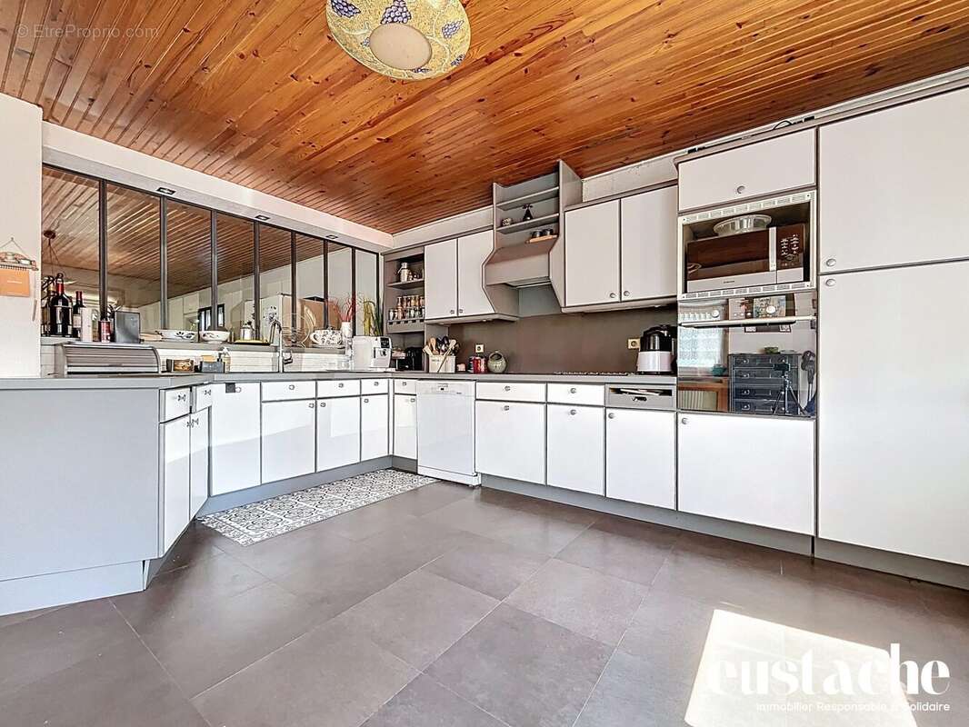 Maison à BOIS-COLOMBES