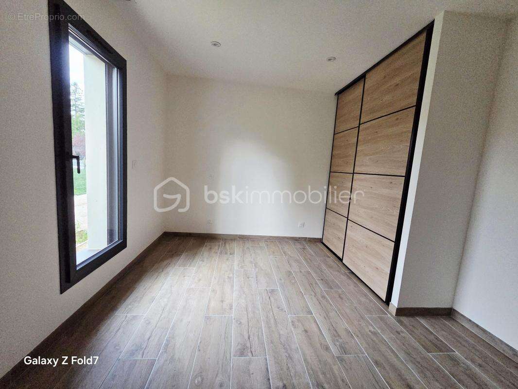 Maison à SAINT-ETIENNE-DE-TULMONT