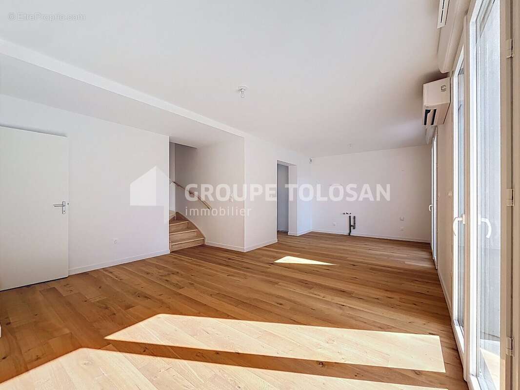 Maison à SAINT-ORENS-DE-GAMEVILLE